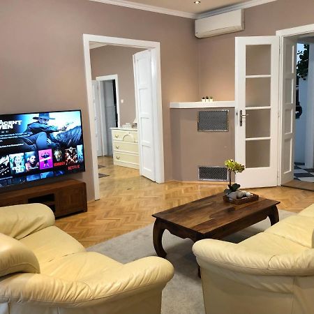 Margareta Apartman Pécs Exterior foto