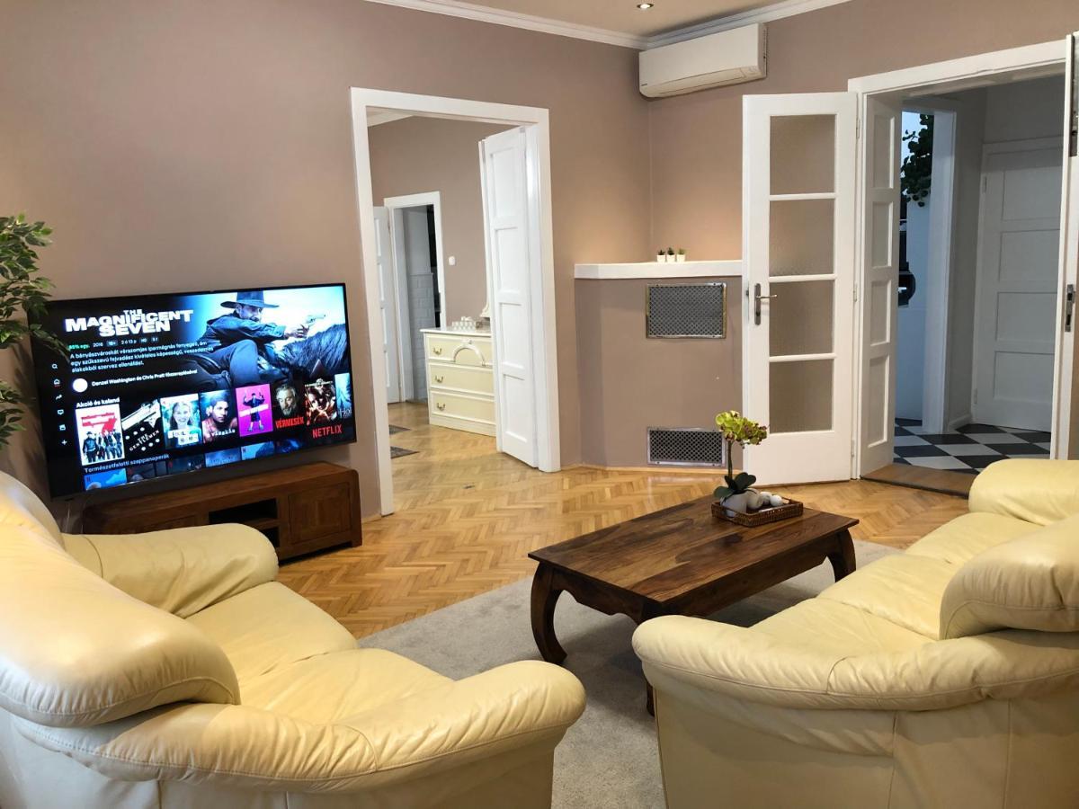 Margareta Apartman Pécs Exterior foto