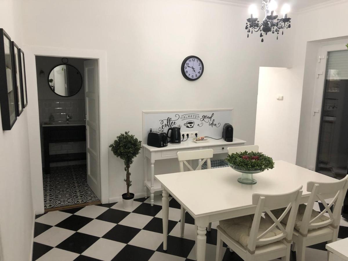 Margareta Apartman Pécs Exterior foto