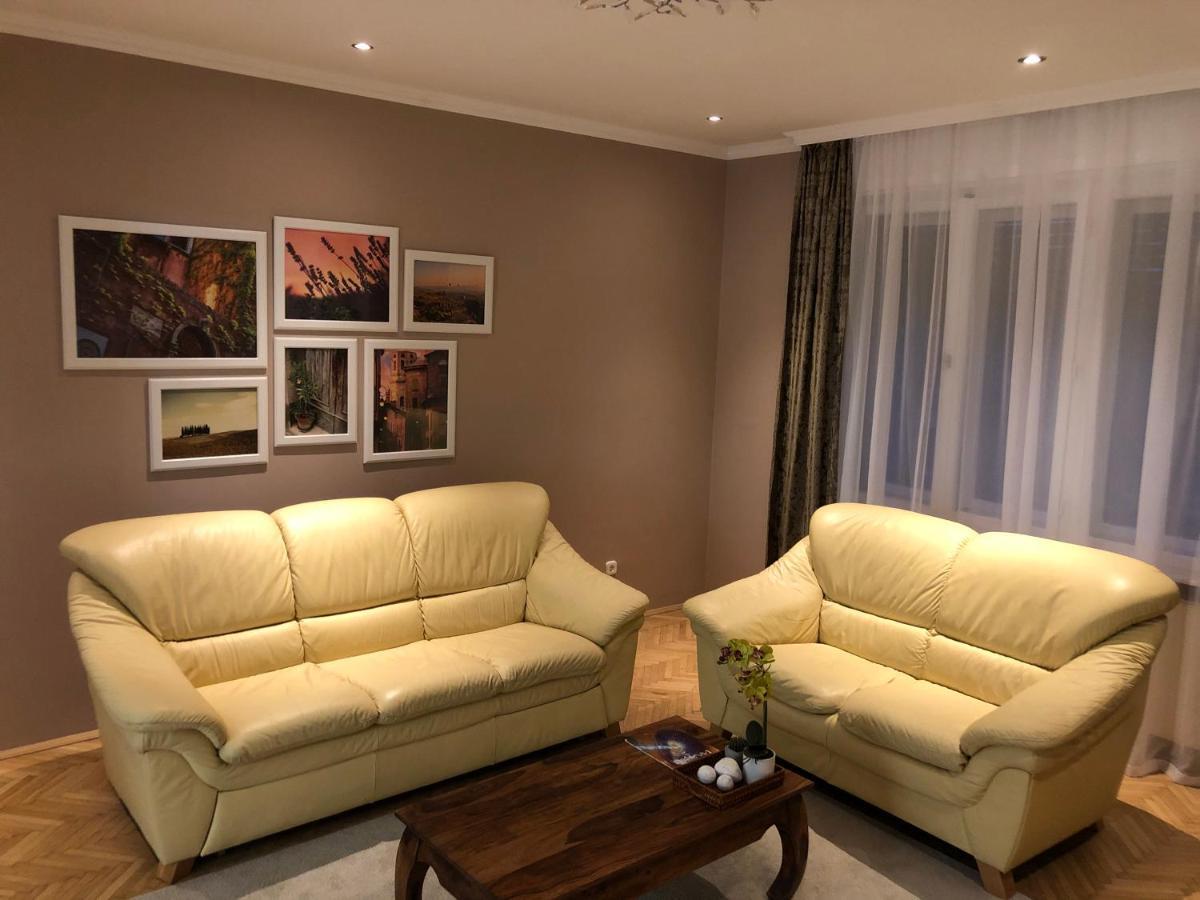 Margareta Apartman Pécs Exterior foto